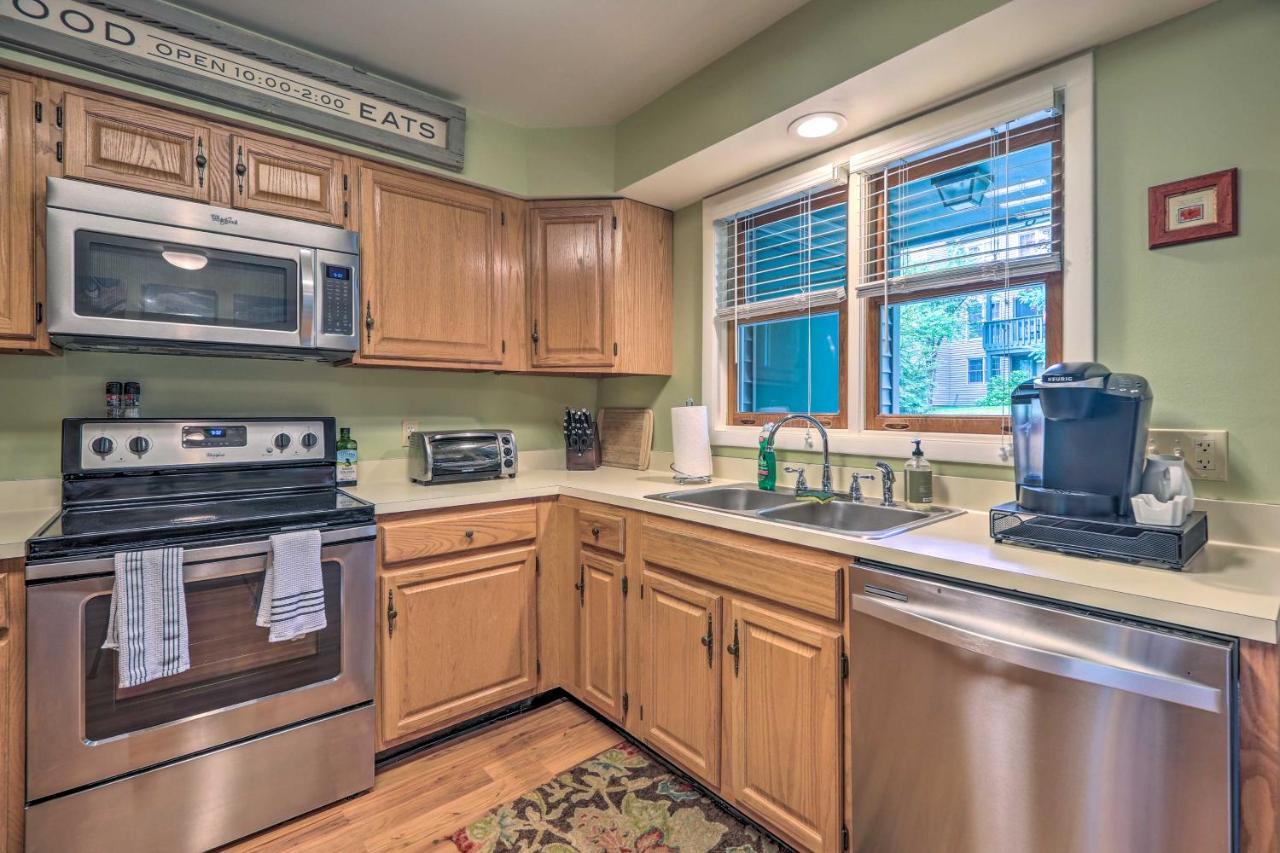 Lake Placid Gem With Patio And Views Less Than 1 Mi To Beach! Εξωτερικό φωτογραφία